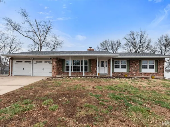 5048 Flintwood Dr, Saint Louis, MO 63129