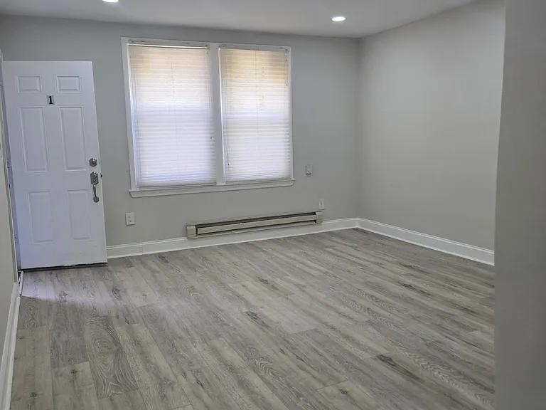 1845 M St NE #1 — Photo 8
