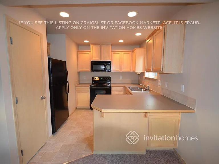 8402 4th St NE — Photo 3