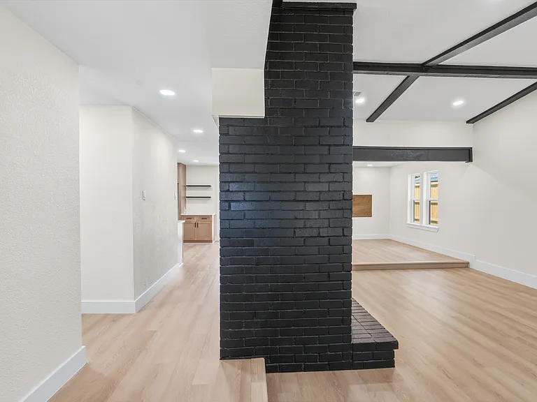3234 Castle Rock Ln — Photo 6