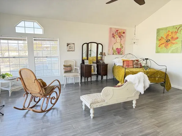 2385 Oahu Ln, Thermal, CA 92274