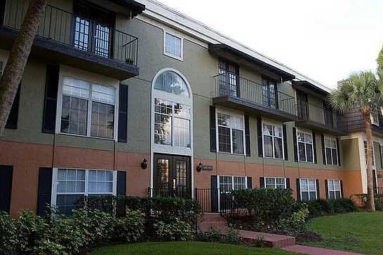 2nd image of 3970 Versailles Dr #3970B