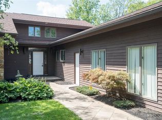 6511 Boston State Rd, Hamburg, NY 14075