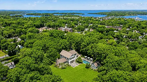 41 Montauk Ave Photo 1