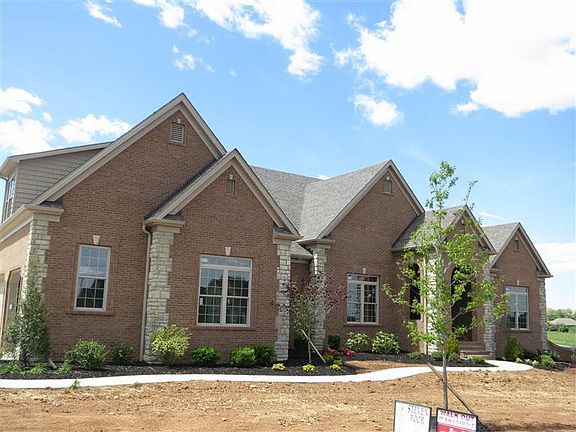 3rd image of 118 Mill Rock Dr