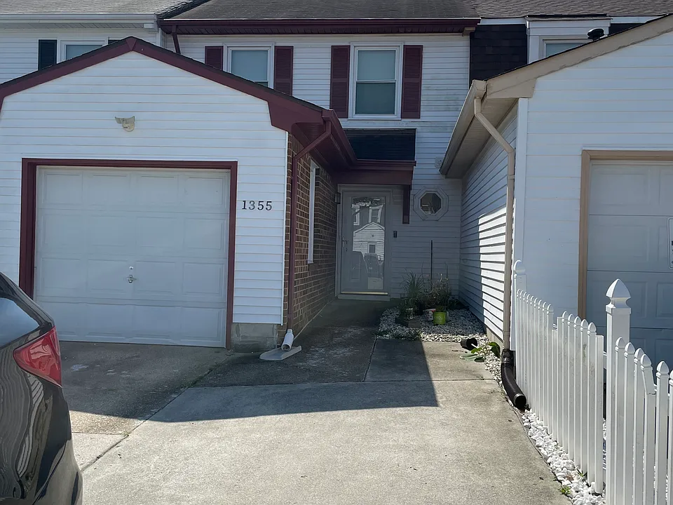 1355 Hafford Rd