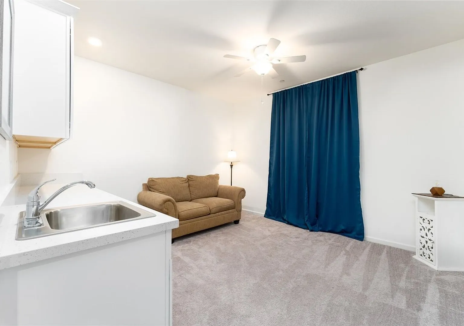 934 S Filbert Ave — Photo 3