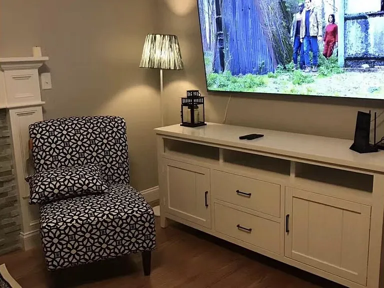 Living Room and TV