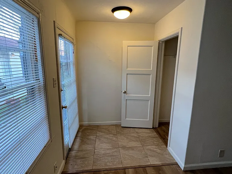 2430 O St #0 — Photo 11