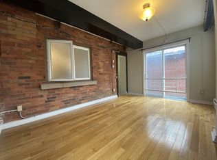 312 Cooper St #4, Ottawa, ON K2P 0G7