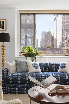 Sold by Compass | media 16