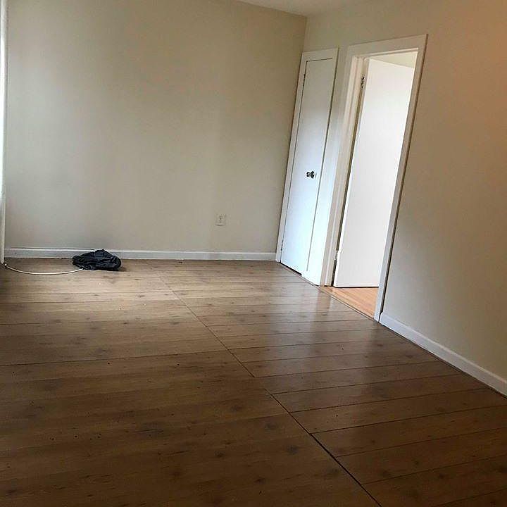 2nd image of 172 Bay 28th St APT 8