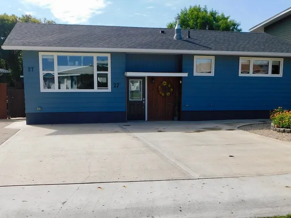 27 Kasper Crescent, Assiniboia, SK S0H 0B0