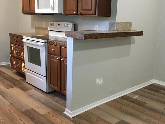 NEW OVER RANGE MICROWAVE/GRANITE TILE COUNTERTOPS