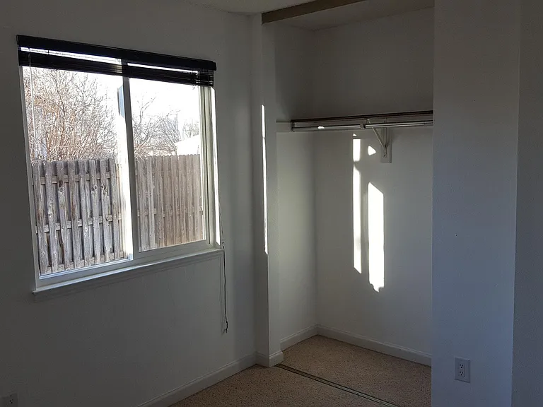 4962 S Hoyt St — Photo 6