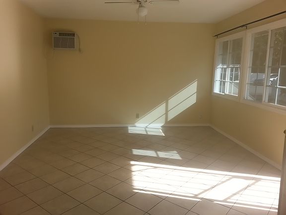 4th image of 7245 Whittier Ave