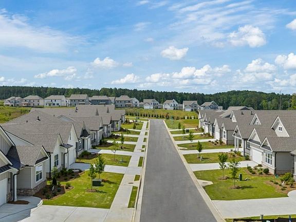 5th image of 92 Lakeview Point