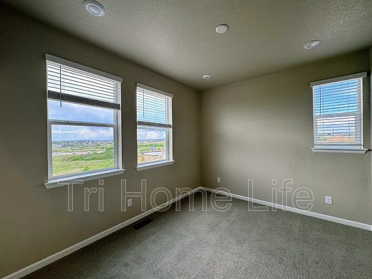 7022 Doncaster Ct — Photo 22