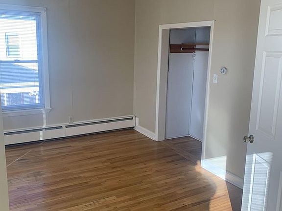 4th image of 213 Franklin St Unit 2
