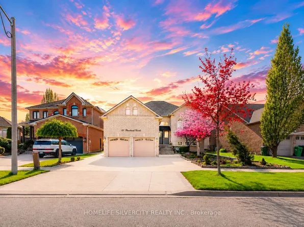 61 Pinebrook Cir, Caledon, ON L7C 1C3