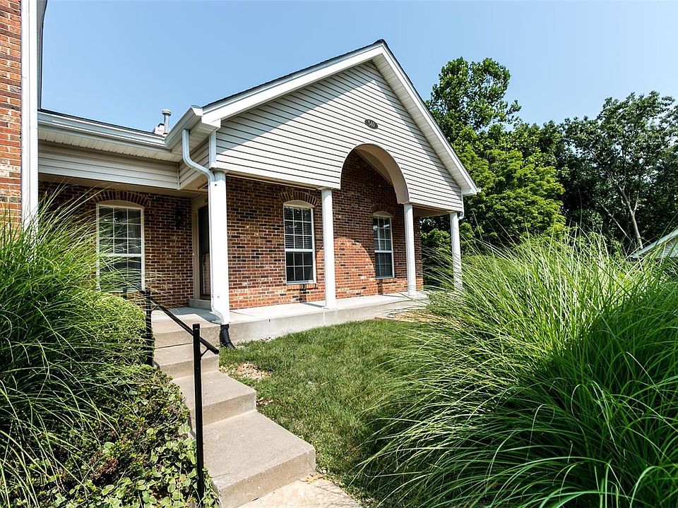 540 Oak St, Ballwin, MO 63021 Zillow