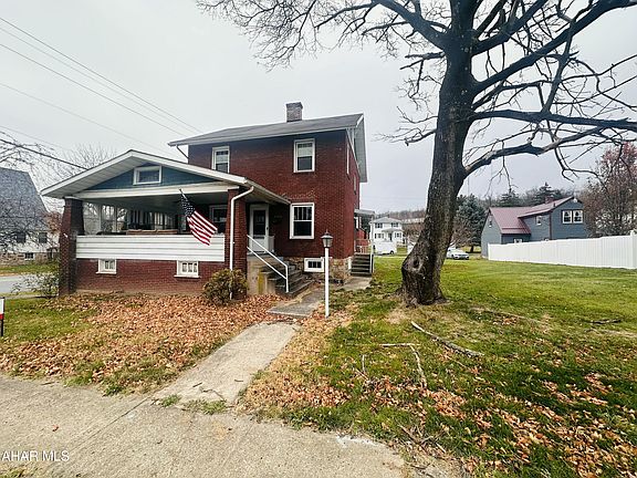 3rd image of 2524 Pleasant Valley Blvd