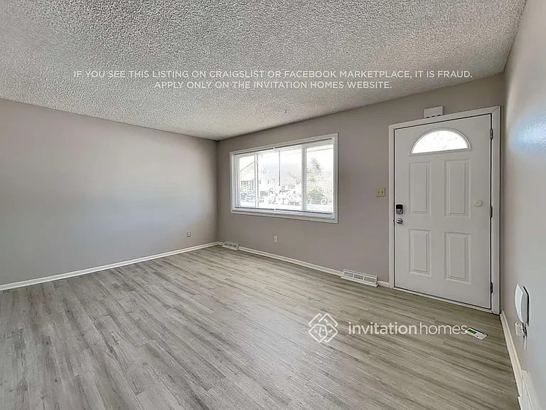 1284 Ember St — Photo 5