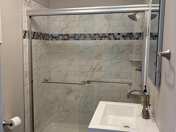 3rd image of 147 S Main St APT 7