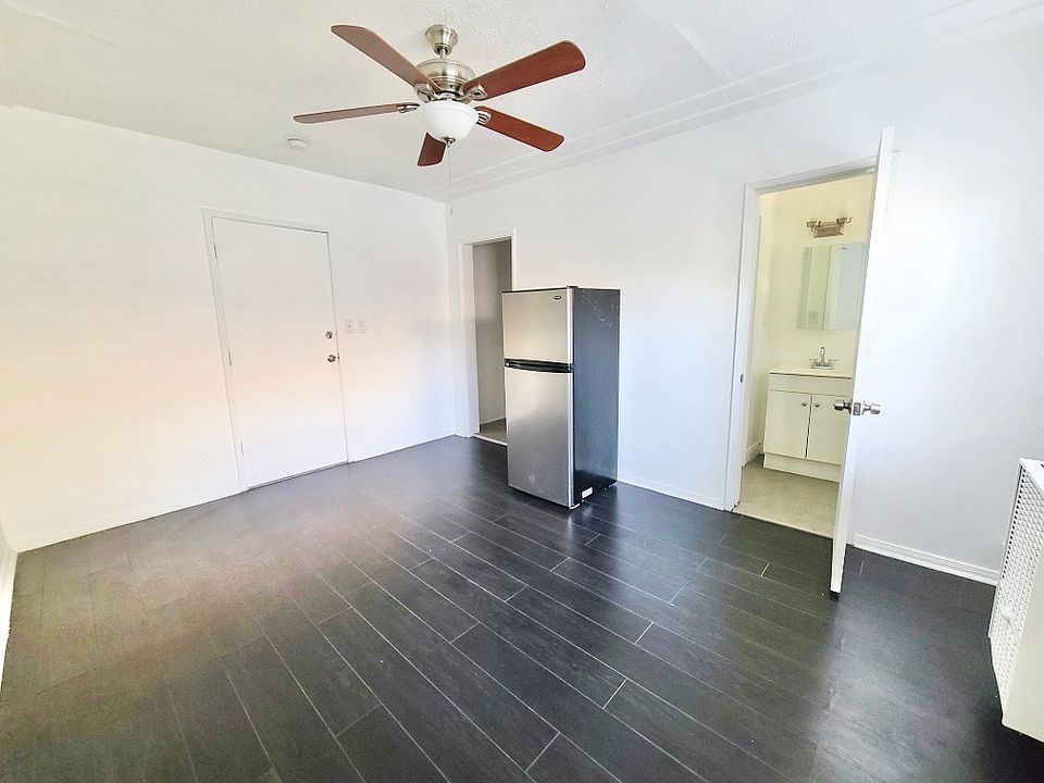 1st image of 853 S Kenmore Ave #6