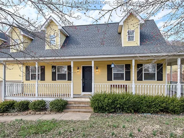 119 Rosewood Dr, Hurricane, WV 25526