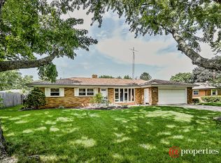 1673 N Teakwood Dr, Stevensville, MI 49127