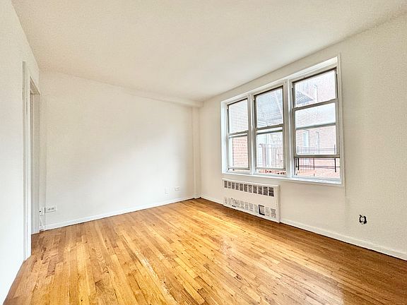 2nd image of 142-27 Barclay Ave #5A