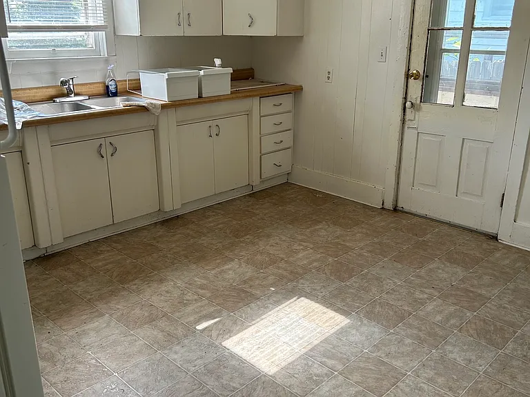 336 N Ninnescah St — Photo 5