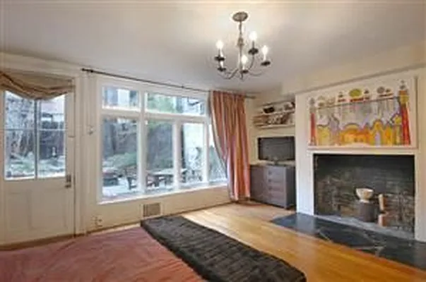 Rented by Douglas Elliman | media 26