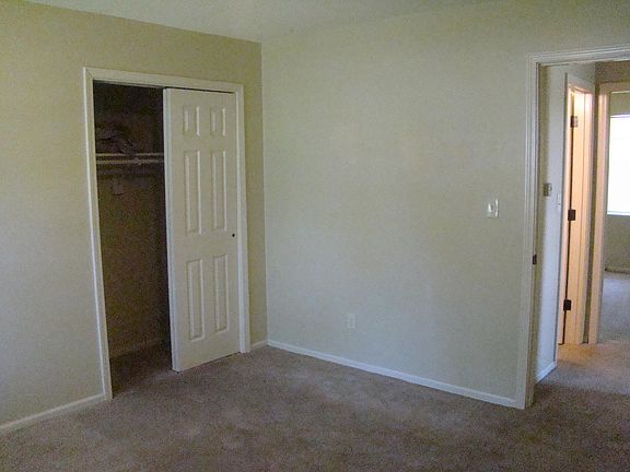 5th image of 11305 E Putnam St