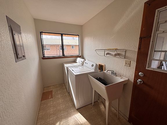 5th image of 1865A Kinoole St #A