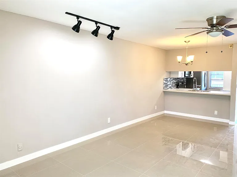 2750 Forest Hills Blvd #208 — Photo 12