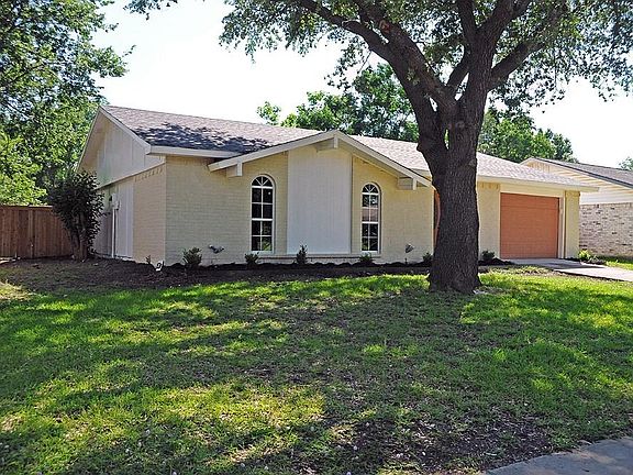 3rd image of 1534 Bosque Dr