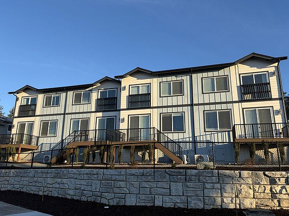 2nd image of 8353 Hennings Dr #D