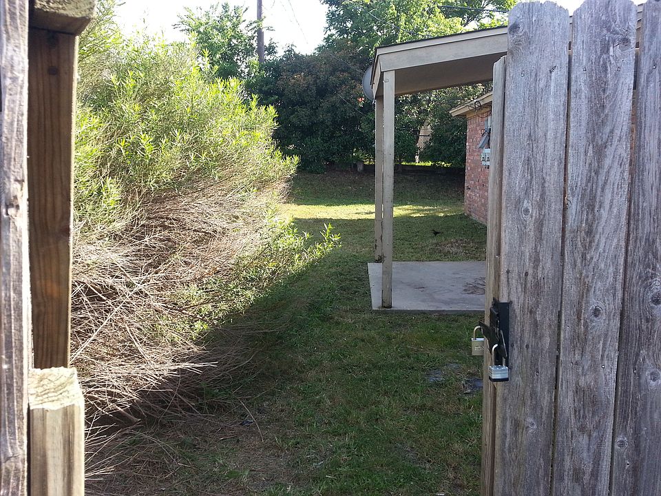 2nd image of 1104 Walt Morgan Cir