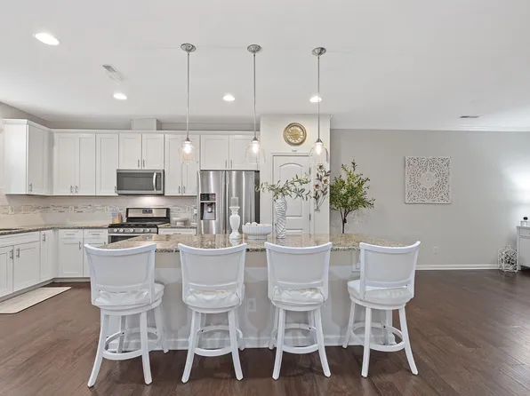 1115 Contessa Dr, Cary, NC 27513