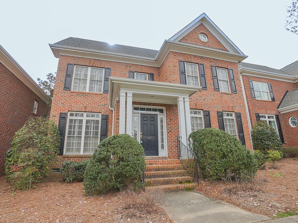 1st image of 132 Berkshire Ave