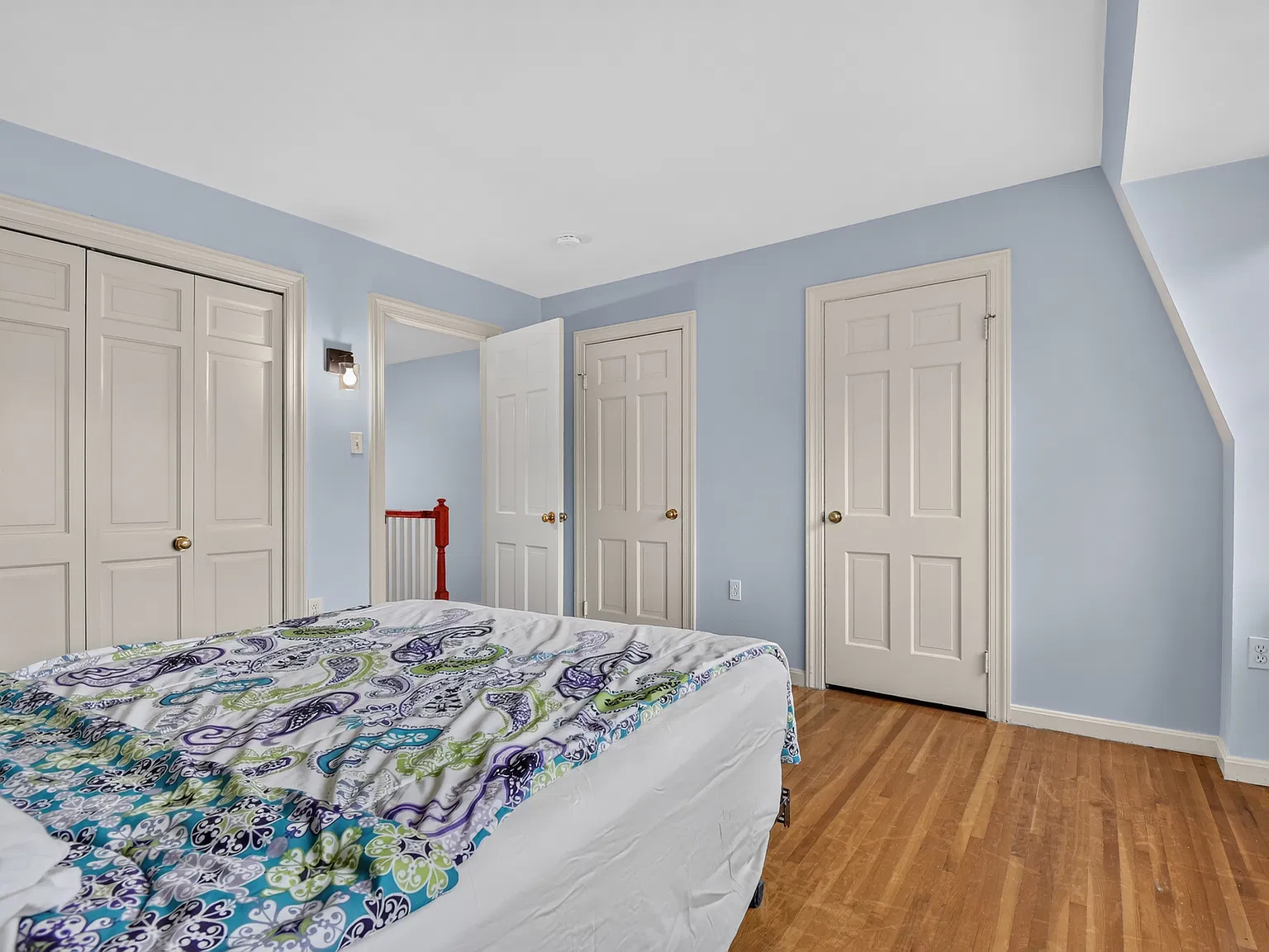 1 bed, 3.5 bath, 2608 sqft, $1,570 — Photo 2