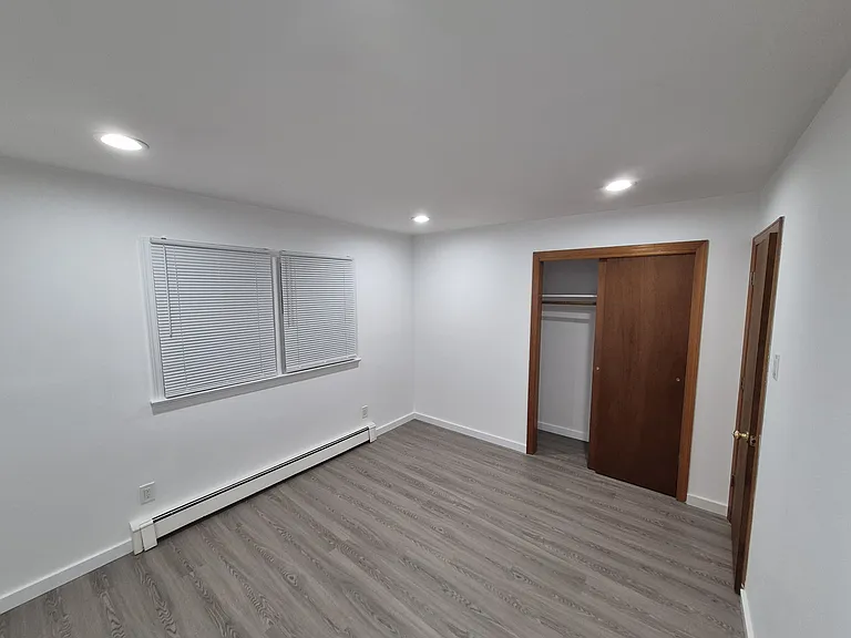 213 Sanford Ave #2 — Photo 2