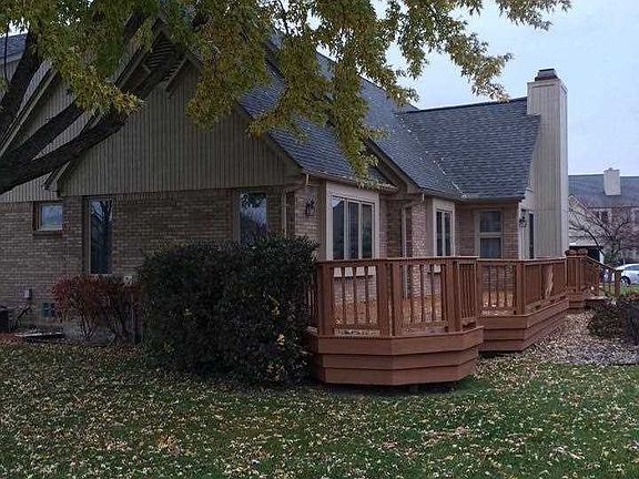 3rd image of 14901 Stoney Brook Dr W