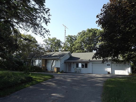3rd image of 2280 E Township Road 165