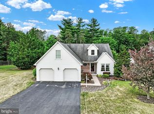 104 Cranbrook Dr, Dover, PA 17315