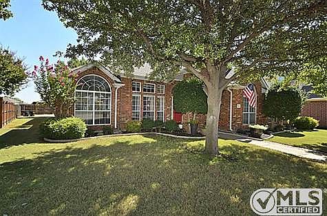 3rd image of 7420 Malden Ct
