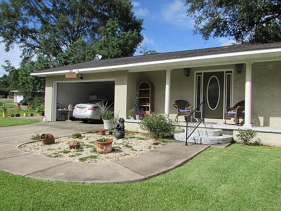 4th image of 1001 Glenmore Dr