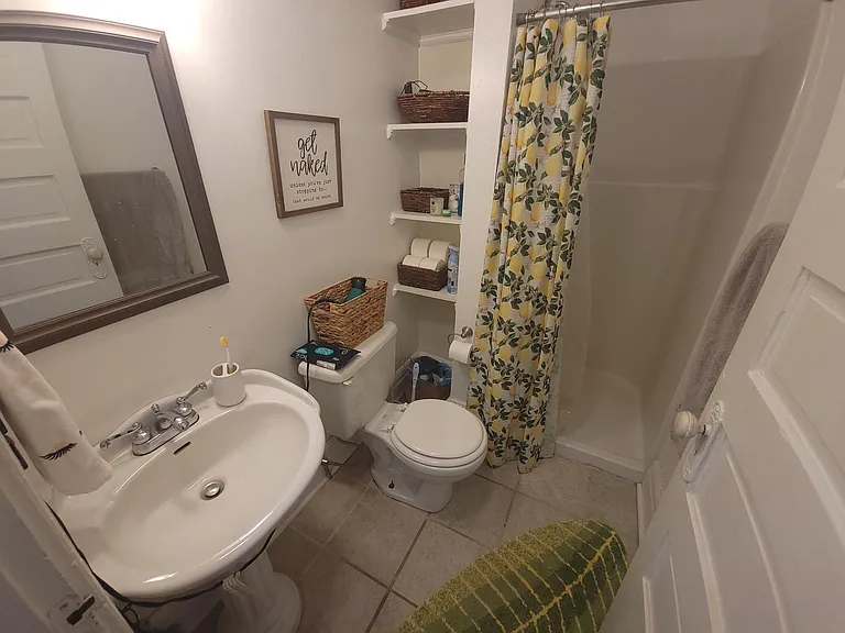 1418 Church St — Photo 11